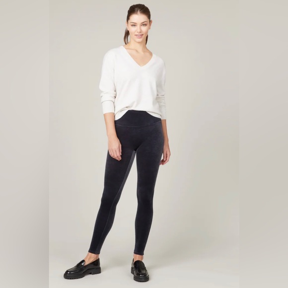 SPANX Velvet Leggings Classic Navy SIZE LARGE EUC - Picture 1 of 13